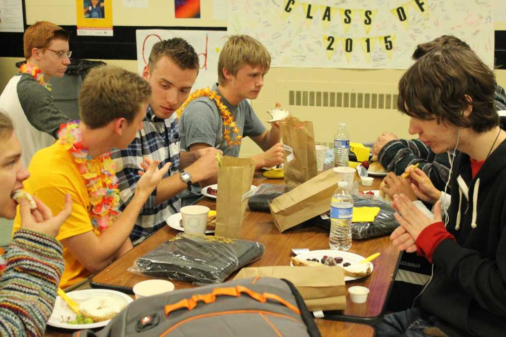 Students say goodbye to&nbsp;seniors
