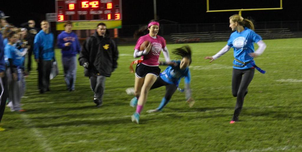 Girls play annual Powderpuff&nbsp;game